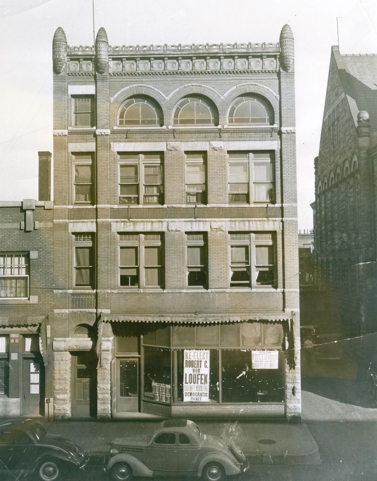 19401031 -- Roddewig Building
